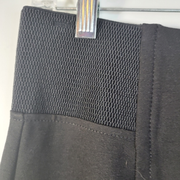 Womans Roz & Ali for Dress Barn Black Skirt Elastic panels at the waist Size Sm - Picture 2 of 6
